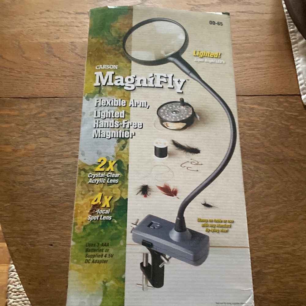 Brand new Carson magnify magnifier with light AC adapter.